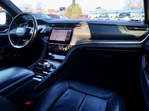 Used 2022 Jeep Grand Cherokee L Overland image 39