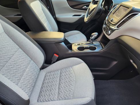 Used 2022 Chevrolet Equinox LS w/ LS Convenience Package image 15