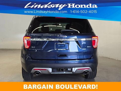 Used 2016 Ford Explorer XLT w/ Equipment Group 202A AWD/4WD image 6
