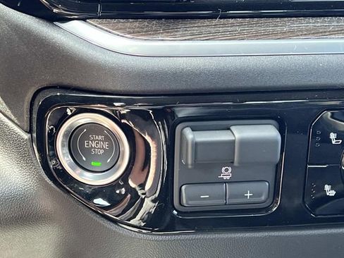 New 2026 GMC Sierra 1500 Elevation image 23