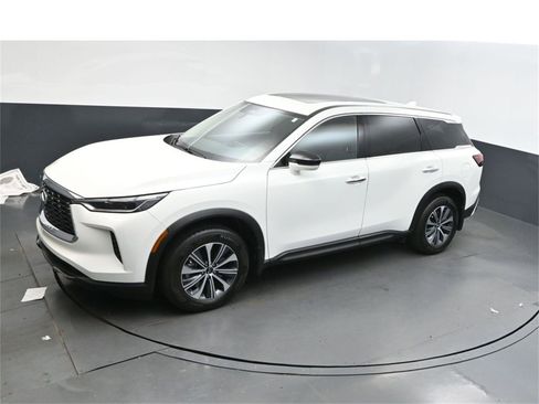 Certified 2025 INFINITI QX60 Pure image 33