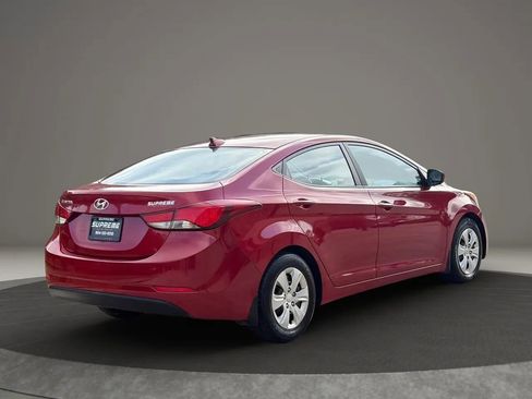 Used 2016 Hyundai Elantra SE image 3