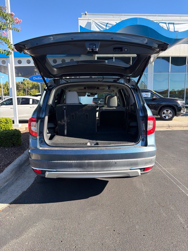 Used 2022 Honda Pilot Touring image 8