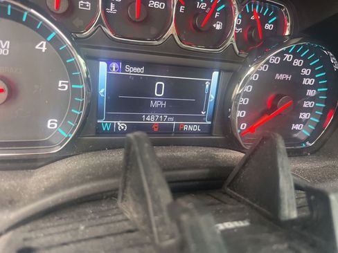 Used 2018 GMC Yukon SLT w/ Open Road Package RWD image 5
