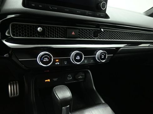 Used 2024 Honda Civic Sport image 15