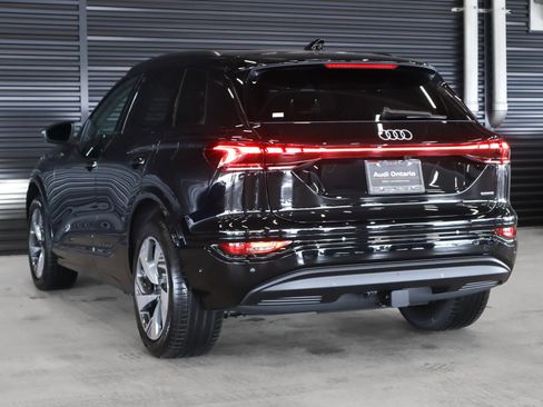 New 2025 Audi Q6 e-tron Premium Plus image 2