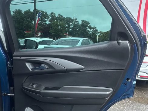 Used 2021 Chevrolet TrailBlazer LS FWD image 18
