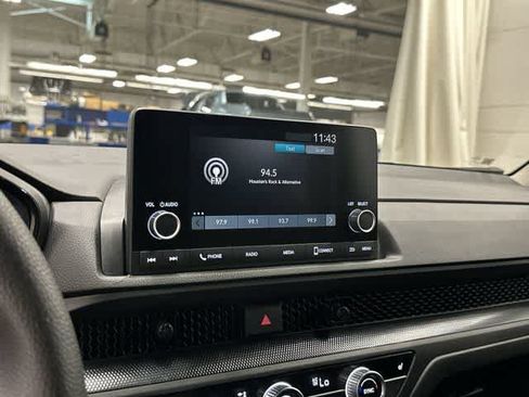 Used 2024 Honda CR-V EX image 22