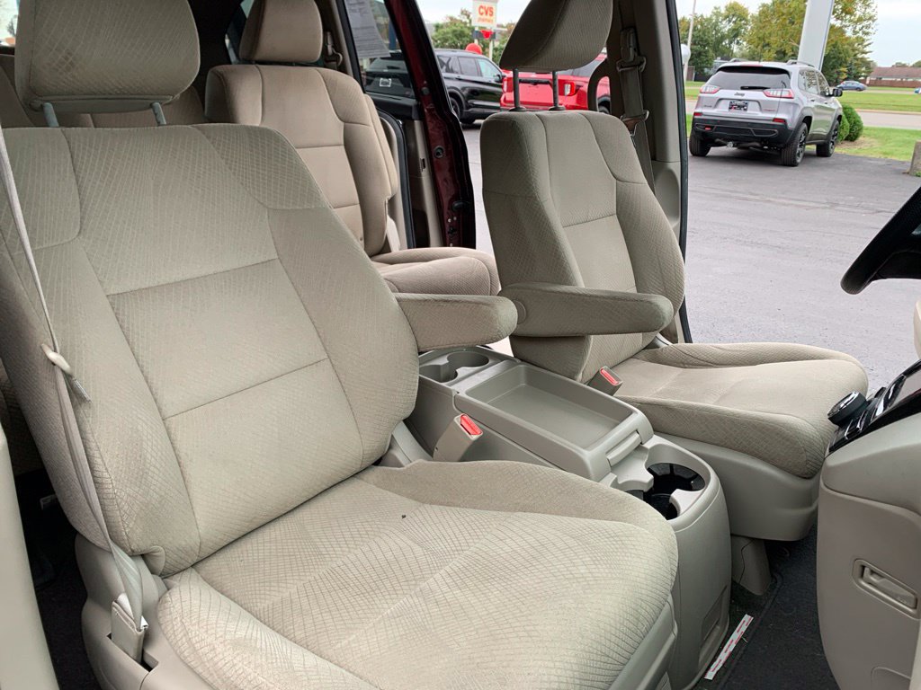 Used 2016 Honda Odyssey SE image 24