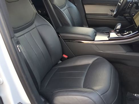 Certified 2024 Land Rover Range Rover Sport Dynamic SE image 24