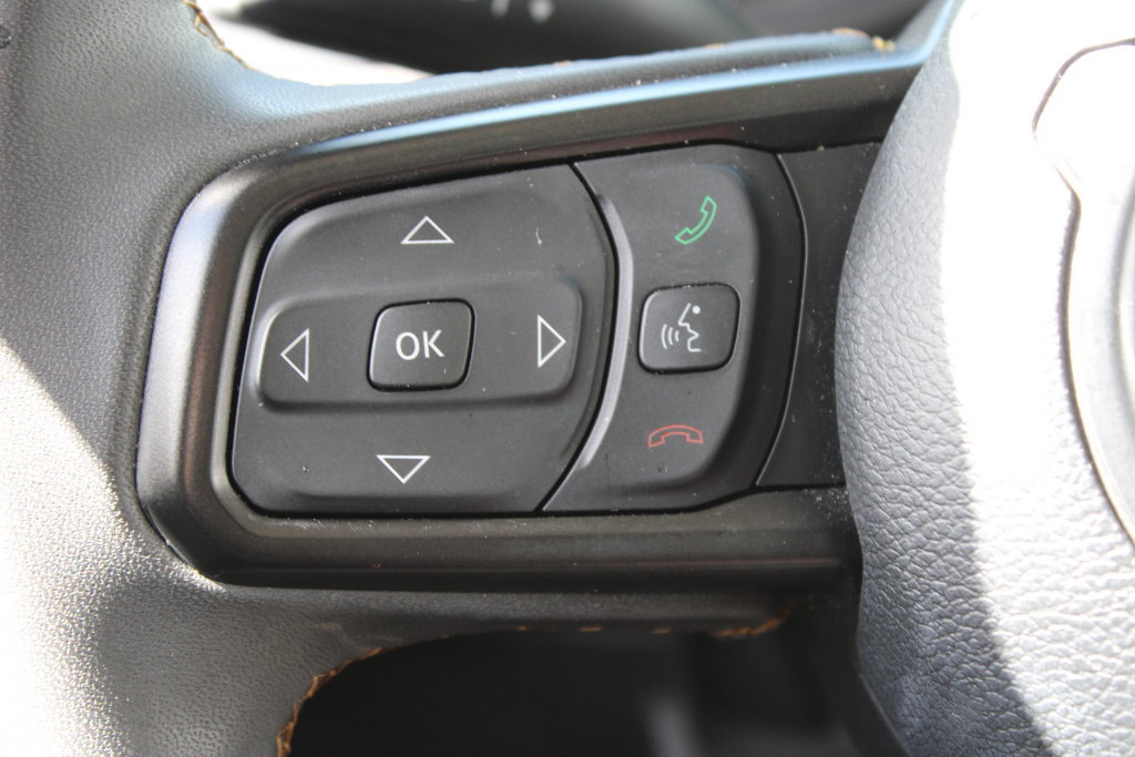 Used 2024 Jeep Wrangler Unlimited AWD/4WD image 23