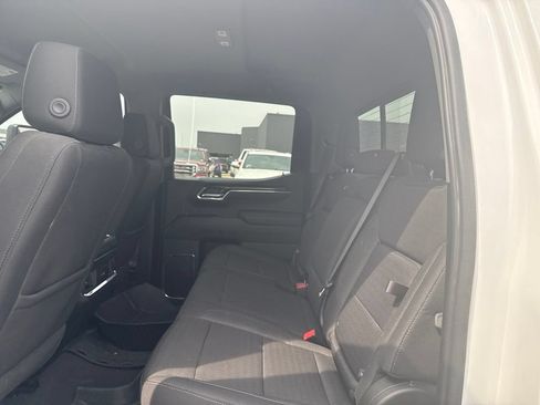 Used 2024 GMC Sierra 1500 Elevation w/ Preferred Package AWD/4WD image 10