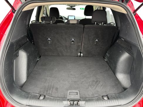 Used 2020 Ford Escape SE FWD image 17