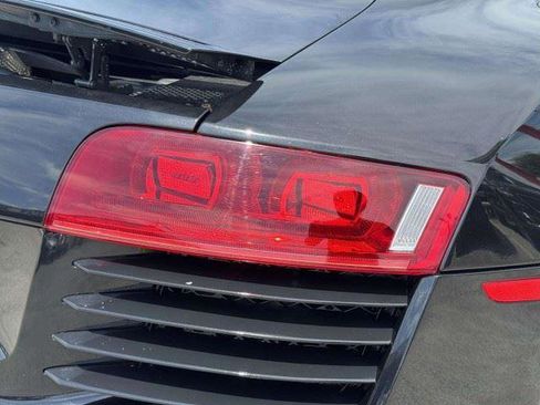 Used 2011 Audi R8 V8 AWD/4WD image 17