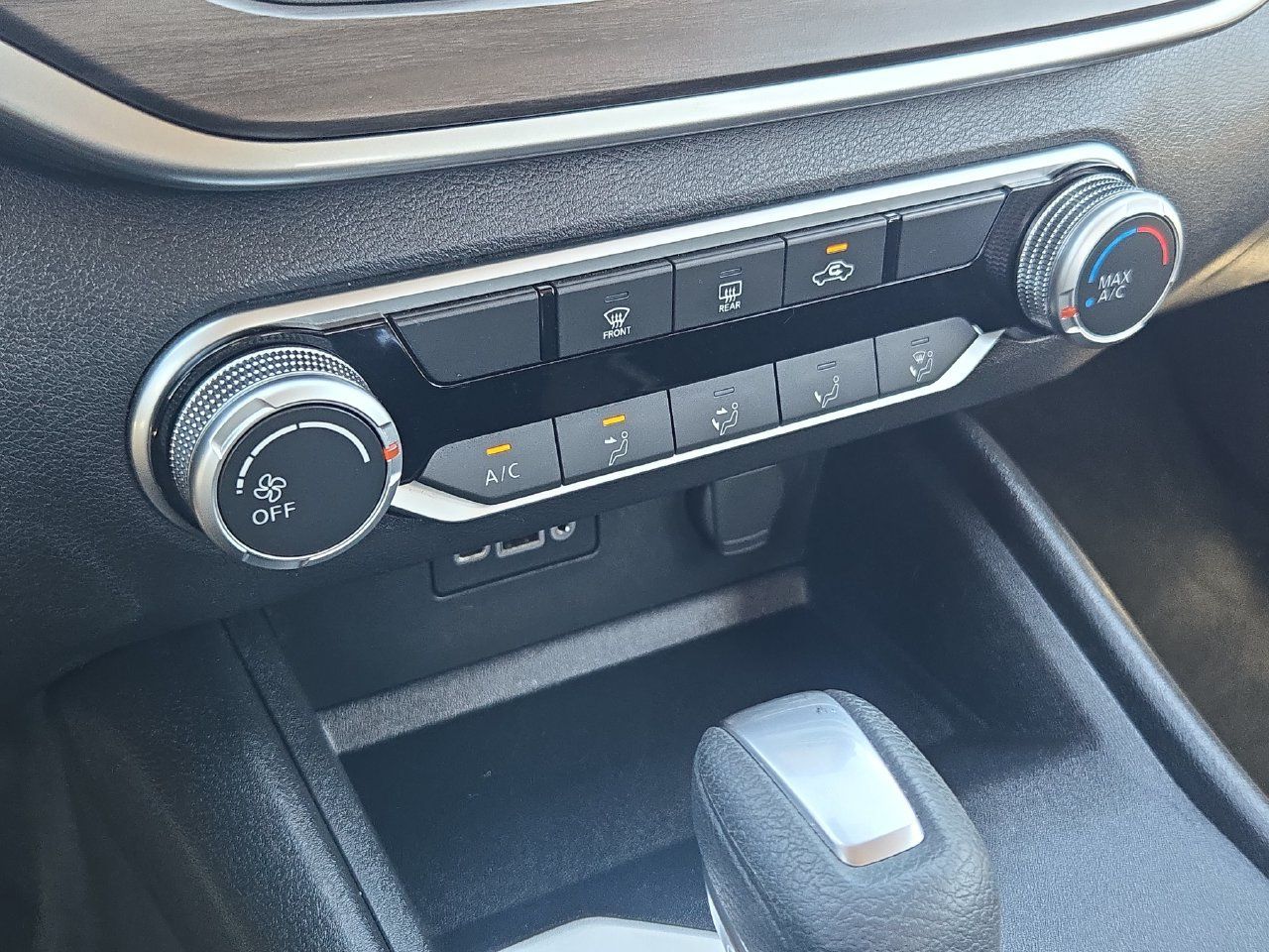 Used 2025 Nissan Altima 2.5 SV FWD image 20