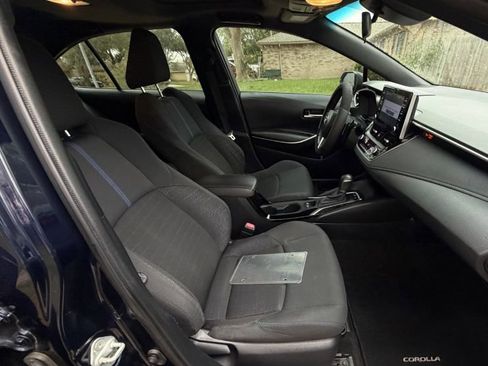 Used 2020 Toyota Corolla SE w/ SE Premium Package FWD image 14