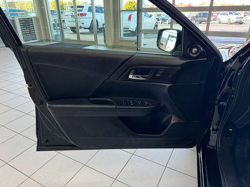 Used 2014 Honda Accord EX-L image 13