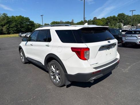 Certified 2022 Ford Explorer Limited w/ Equipment Group 301A AWD/4WD image 2