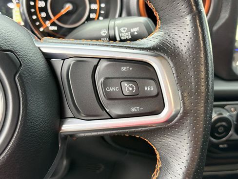 Used 2023 Jeep Gladiator Mojave w/ Cold Weather Group AWD/4WD image 25