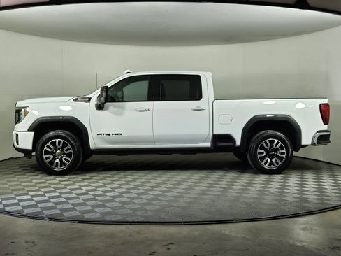 Used 2021 GMC Sierra 2500 AT4 w/ AT4 Premium Plus Package AWD/4WD image 2