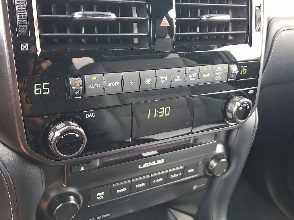 Used 2023 Lexus GX 460 w/ Black Line Special Edition AWD/4WD image 17