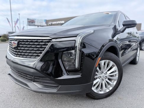 Used 2024 Cadillac XT4 Luxury image 33