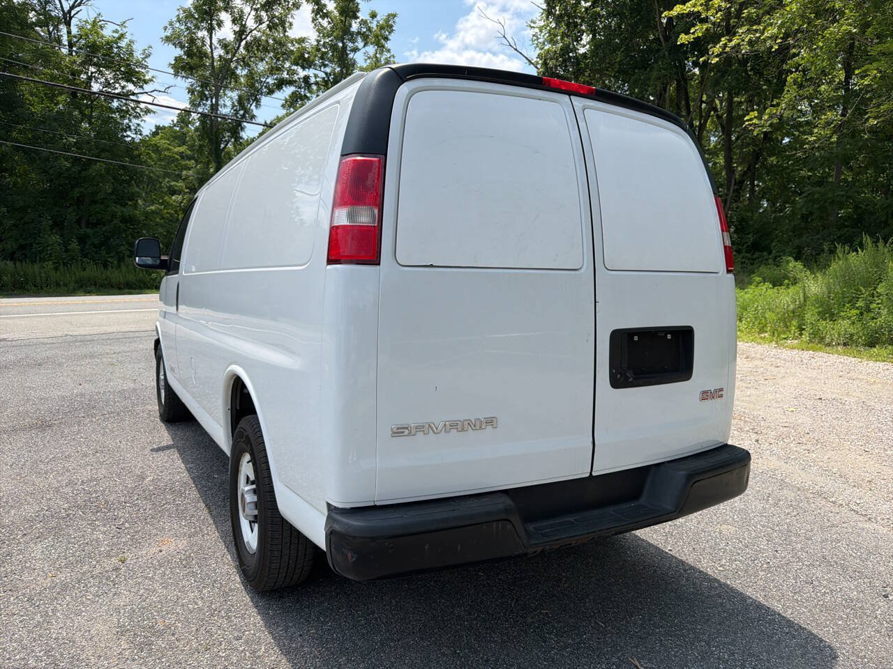 Used 2017 GMC Savana 2500 RWD image 15
