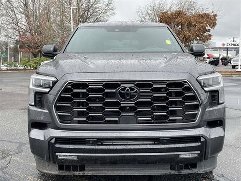 Used 2025 Toyota Sequoia Platinum image 8