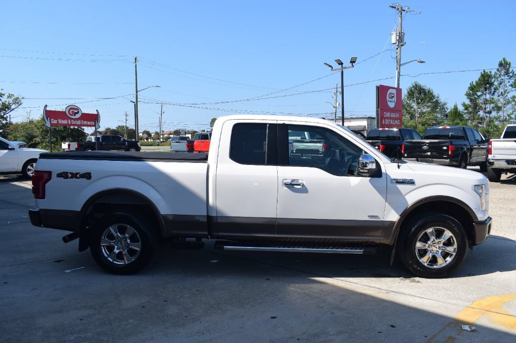 Used 2015 Ford F150 Lariat w/ Equipment Group 502A Luxury AWD/4WD image 3