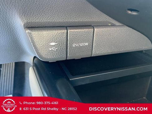 Used 2019 Toyota Camry LE image 21