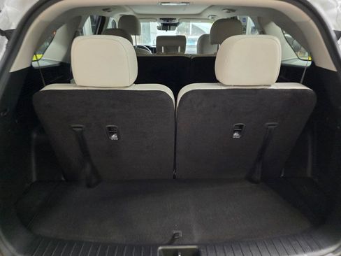 Used 2022 Kia Sorento S w/ Panoramic Sunroof Package FWD image 42