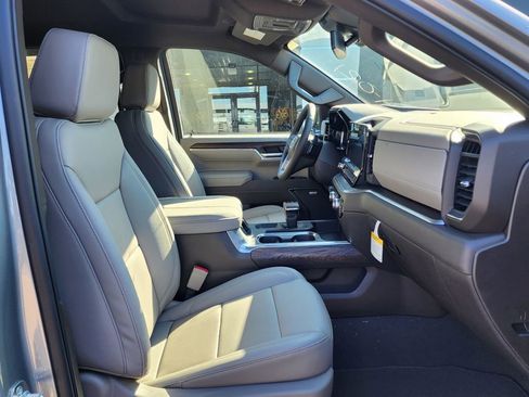 New 2026 GMC Sierra 1500 SLT w/ SLT Premium Plus Package image 38