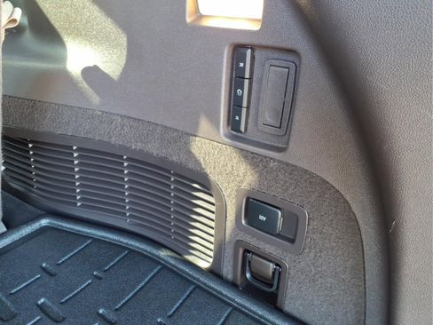 Used 2021 Lincoln Aviator Reserve w/ Equipment Group 202A image 7