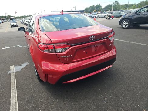 Used 2020 Toyota Corolla LE FWD image 10