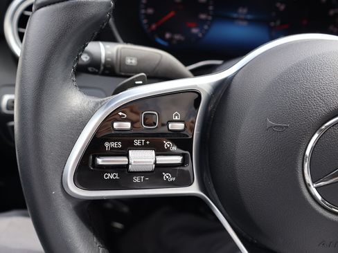 Used 2021 Mercedes-Benz C 300 Sedan image 34
