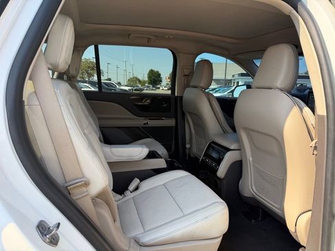 Used 2022 Lincoln Aviator Reserve w/ Equipment Group 201A AWD/4WD image 29