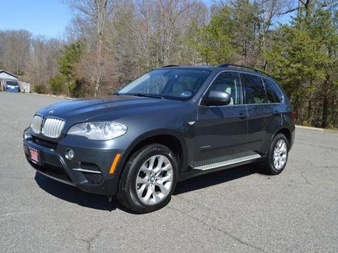 Used 2013 BMW X5 xDrive35i image 2