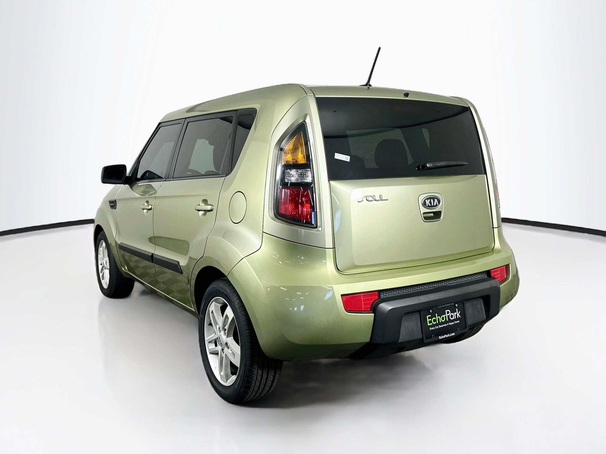 Used 2011 Kia Soul + FWD image 5