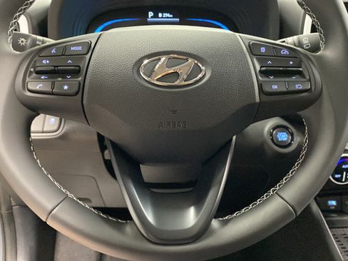 New 2026 Hyundai Venue SEL FWD image 16
