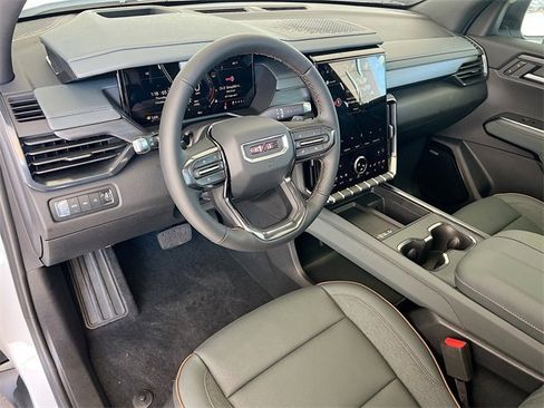 New 2026 GMC Acadia AT4 w/ Luxury Package image 6