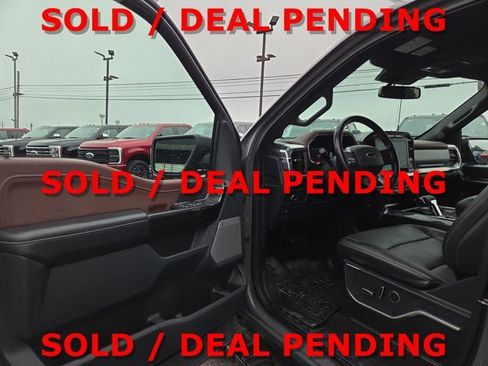 Used 2021 Ford F150 Lariat AWD/4WD image 9