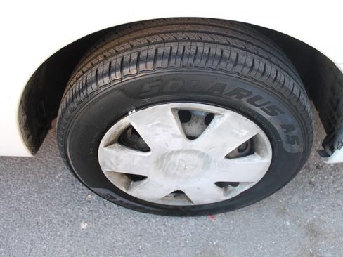 Used 2004 Mitsubishi Lancer ES image 15