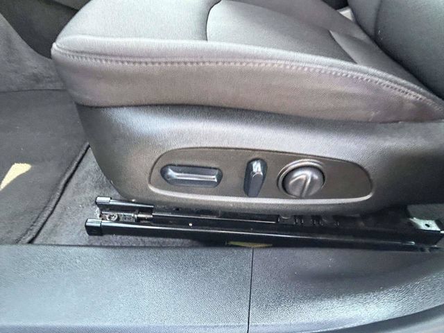Used 2024 Chevrolet Malibu LT FWD image 24