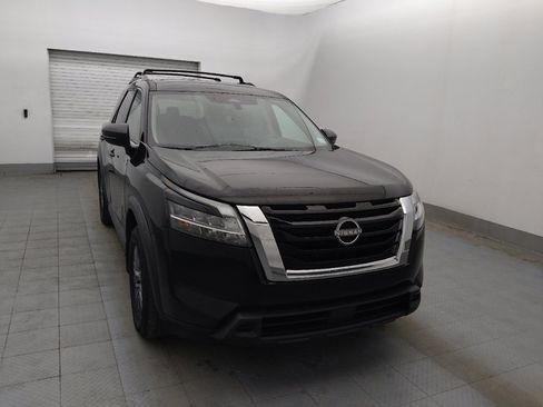 Used 2022 Nissan Pathfinder SV FWD image 14
