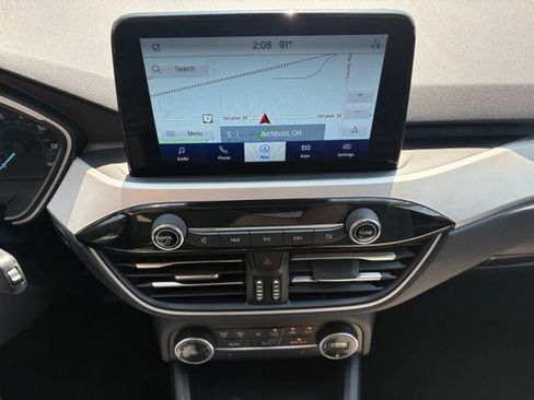 Used 2020 Ford Escape SE FWD image 30