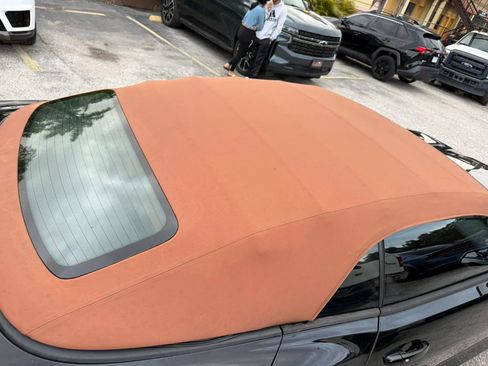 Used 2016 Chevrolet Camaro LT RWD image 8