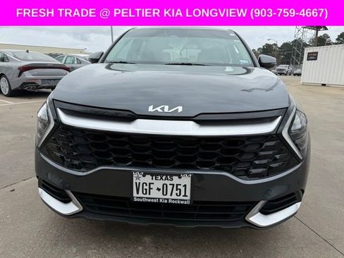 Used 2024 Kia Sportage EX image 2