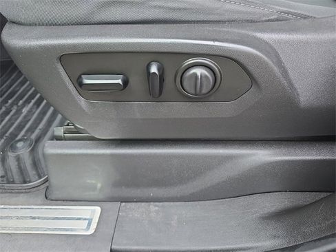 Used 2019 Chevrolet Silverado 1500 RST w/ All-Star Edition image 25