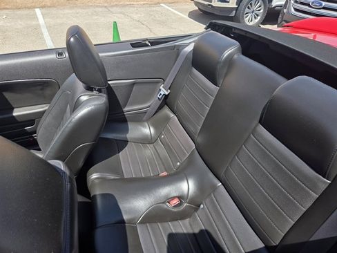 Used 2007 Ford Mustang Shelby GT500 RWD image 11
