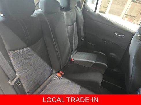 Used 2022 Nissan Leaf SV w/ SV Technology Package FWD image 11